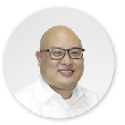 Brian Oshiro 启德学府学术总监